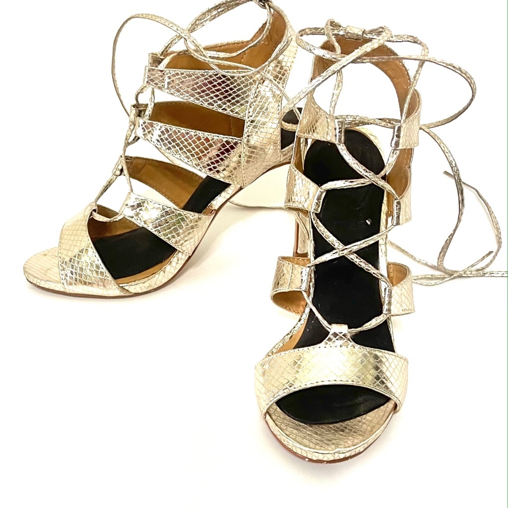 Women's high heel shoes size 7